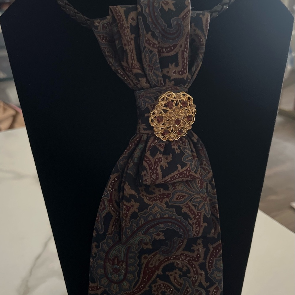 Paisley Patterned Tie necklace with Gold Brooch